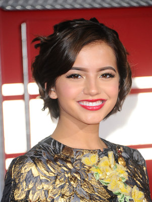 Isabella Moner poster