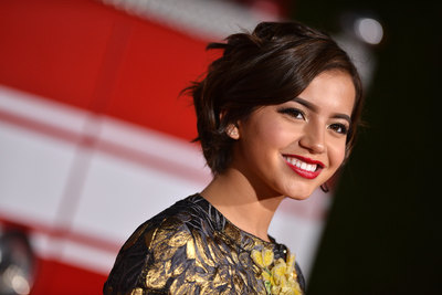 Isabella Moner poster