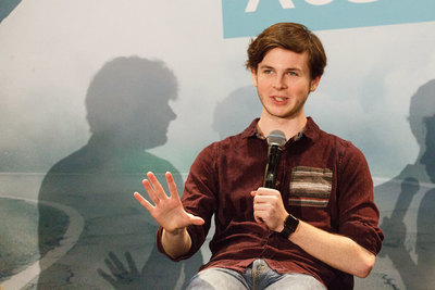 Chandler Riggs sweatshirt