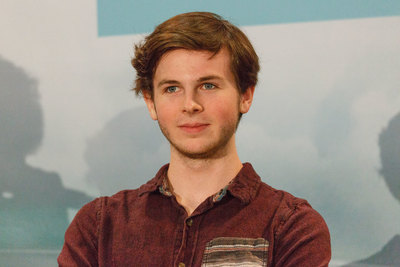 Chandler Riggs sweatshirt