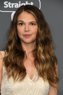 Sutton Foster sweatshirt