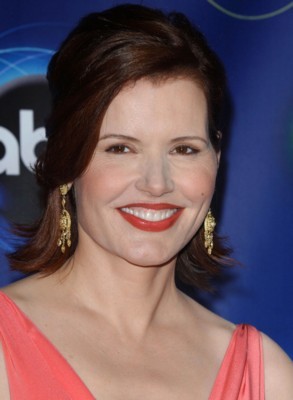 Geena Davis sweatshirt