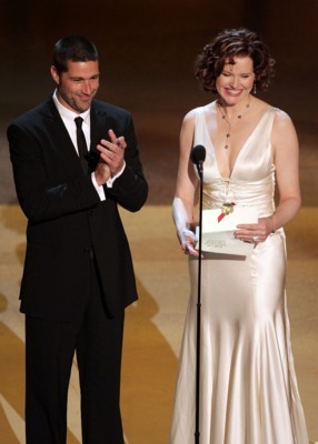 Geena Davis sweatshirt