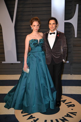 Maya Hawke sweatshirt