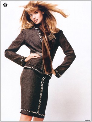 Julia Stegner sweatshirt