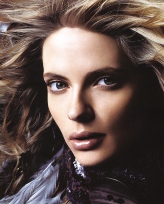 Julia Stegner sweatshirt