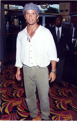 David Chokachi sweatshirt