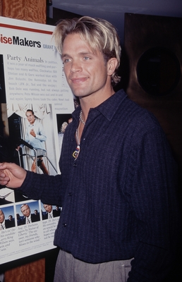 David Chokachi sweatshirt