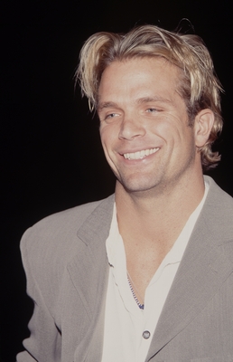 David Chokachi sweatshirt