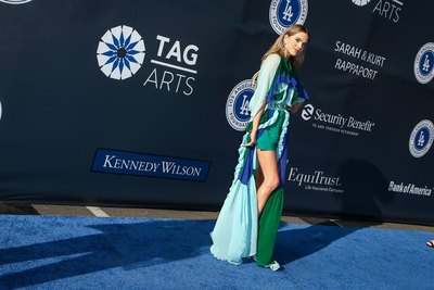 Anne Winters sweatshirt