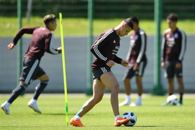 Chicharito sweatshirt