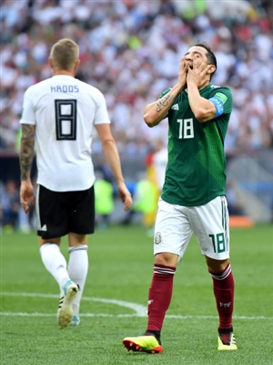 Andres Guardado sweatshirt