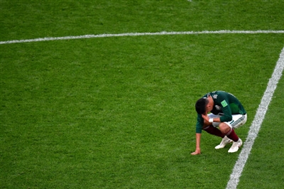 Edson Alvarez poster