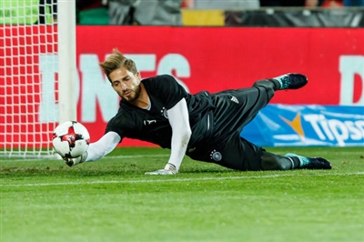 Kevin Trapp poster