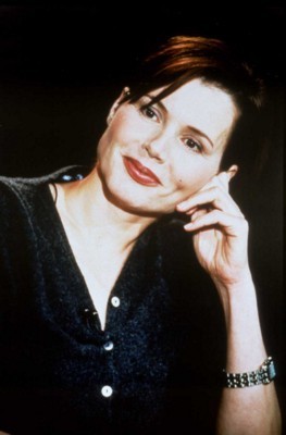 Geena Davis sweatshirt