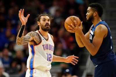 Steven Adams sweatshirt