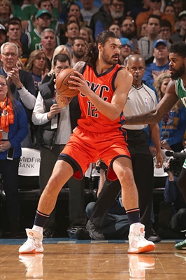 Steven Adams sweatshirt