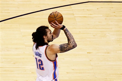 Steven Adams sweatshirt