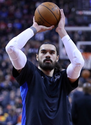 Steven Adams sweatshirt