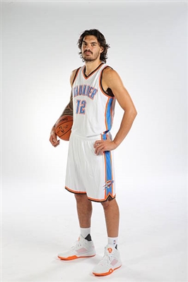 Steven Adams sweatshirt