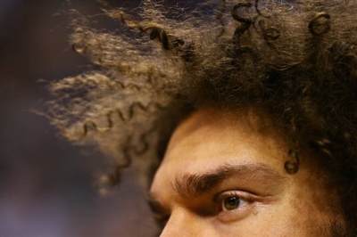 Robin Lopez sweatshirt