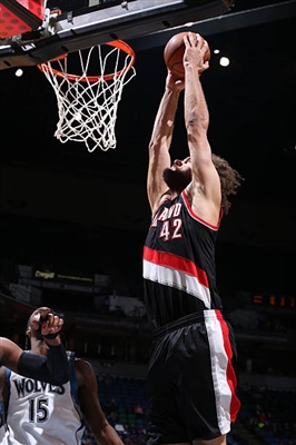 Robin Lopez sweatshirt