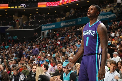 Lance Stephenson sweatshirt