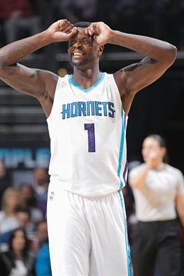 Lance Stephenson sweatshirt