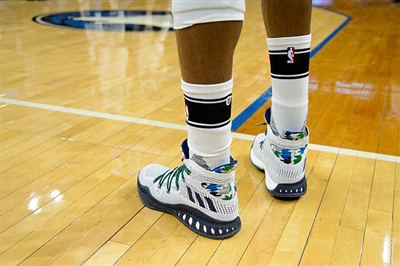 Andrew Wiggins poster