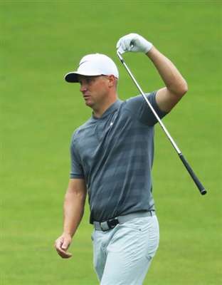 Alex Noren sweatshirt