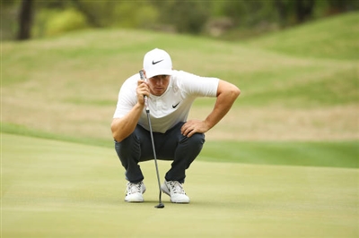 Alex Noren sweatshirt