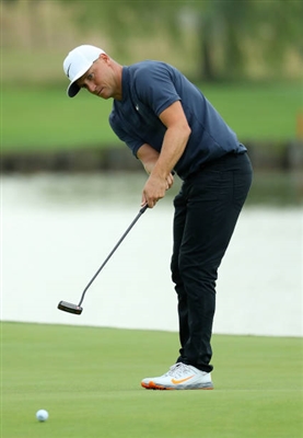 Alex Noren sweatshirt