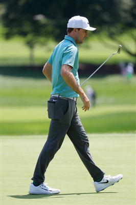 Russell Henley poster