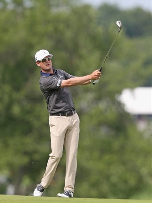 Zach Johnson sweatshirt