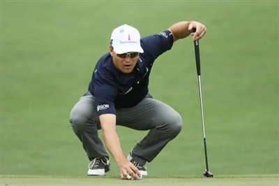 Zach Johnson sweatshirt