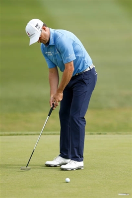 Zach Johnson sweatshirt