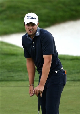 Peter Uihlein sweatshirt