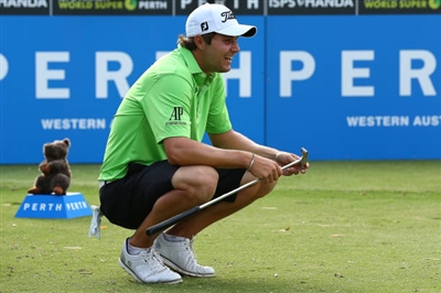 Peter Uihlein sweatshirt