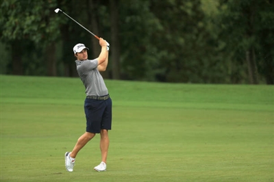 Peter Uihlein sweatshirt