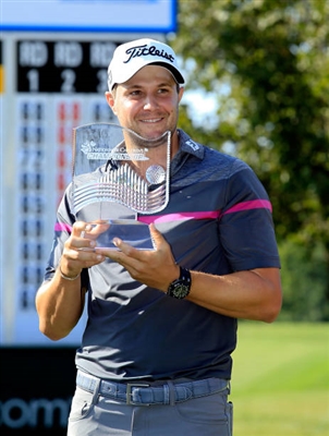 Peter Uihlein sweatshirt