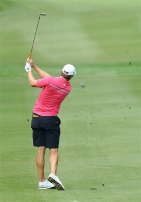 Peter Uihlein sweatshirt