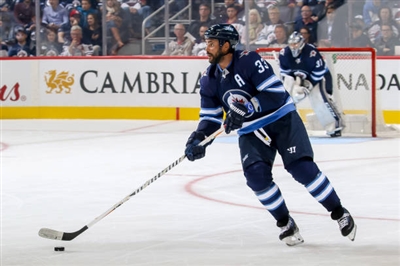 Dustin Byfuglien sweatshirt