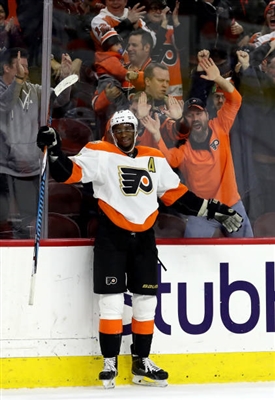 Wayne Simmonds sweatshirt