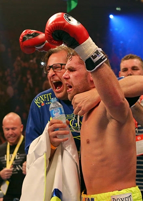 Billy Joe Saunders sweatshirt