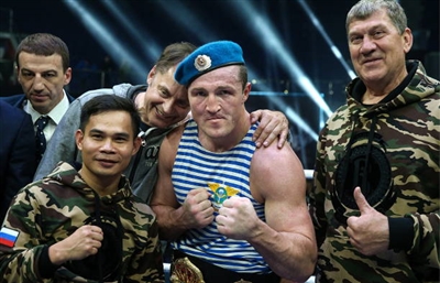 Denis Lebedev sweatshirt