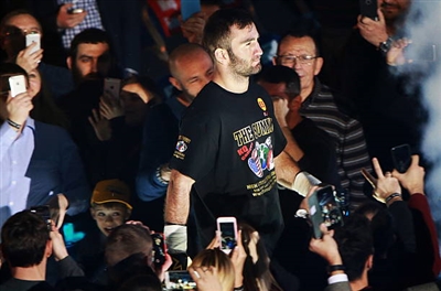 Denis Lebedev sweatshirt