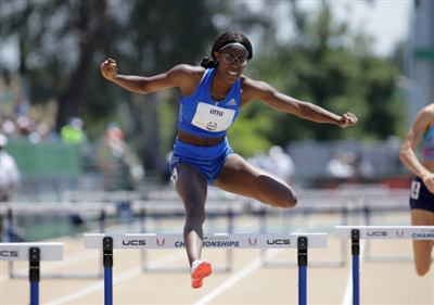 Shamier Little sweatshirt