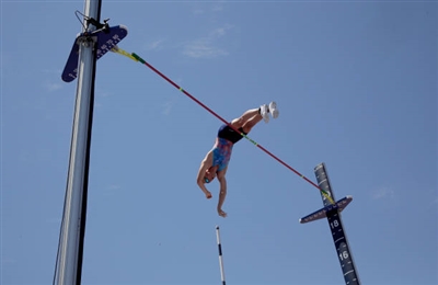 Sam Kendricks sweatshirt