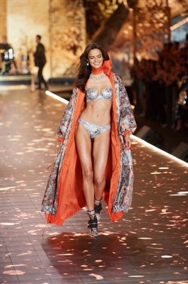 Barbara Fialho poster