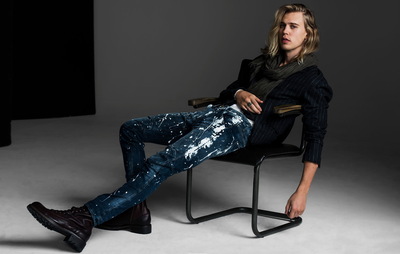 Austin Butler sweatshirt